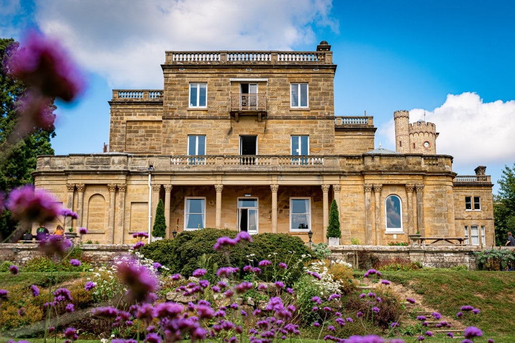 Front of Salomons Estate